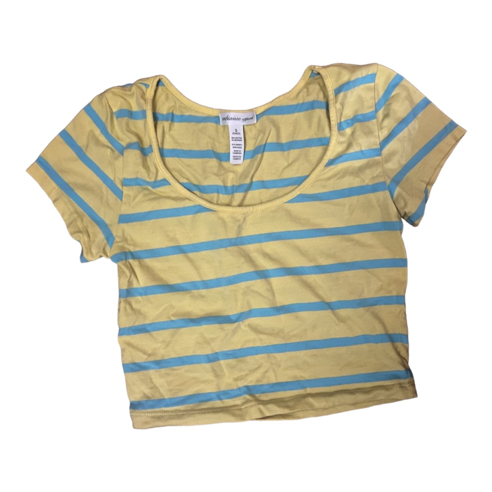 Crop top size small